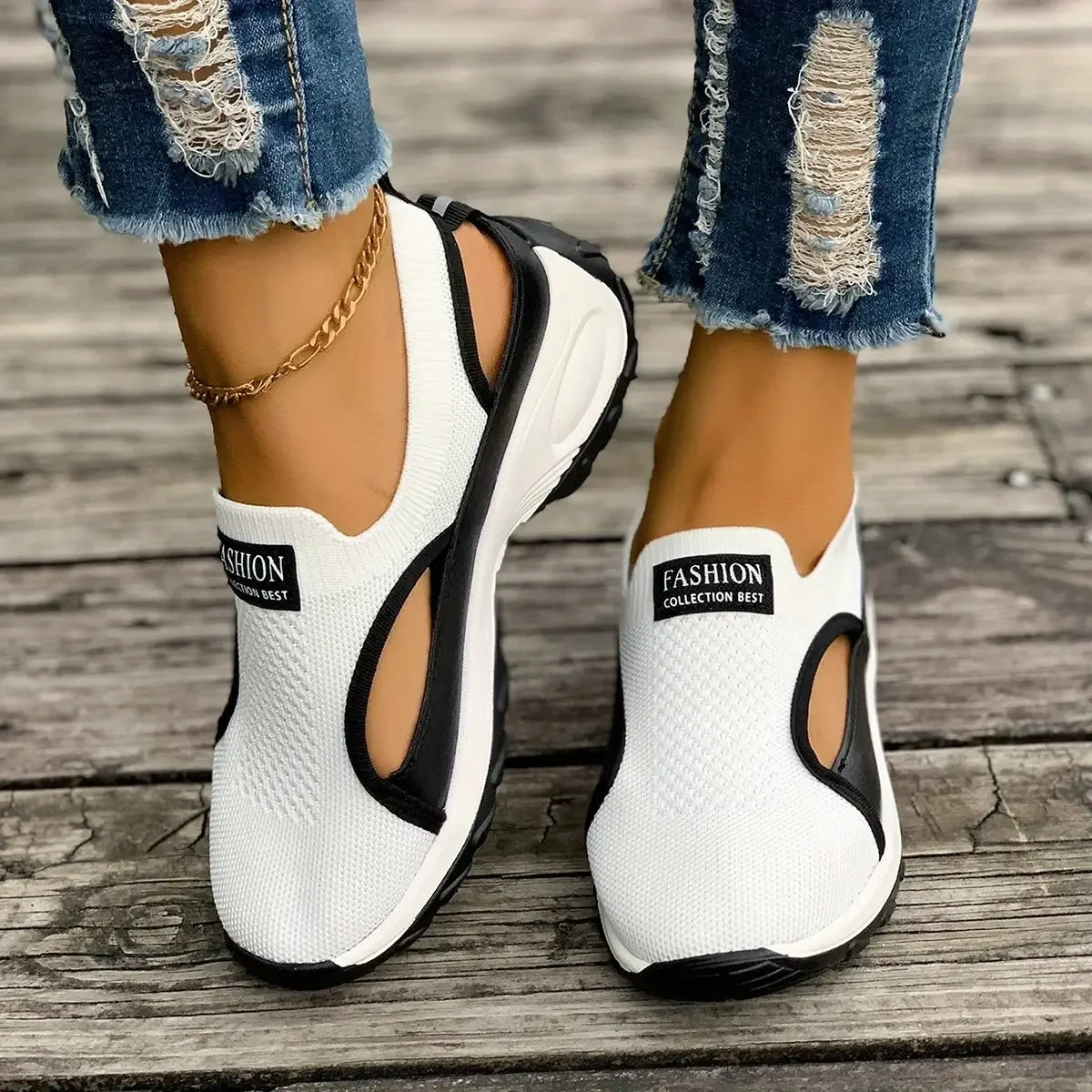 Sandalias huecas