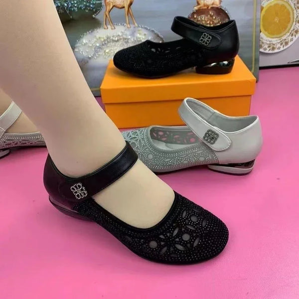 Zapatos de mujer huecos y transpirables