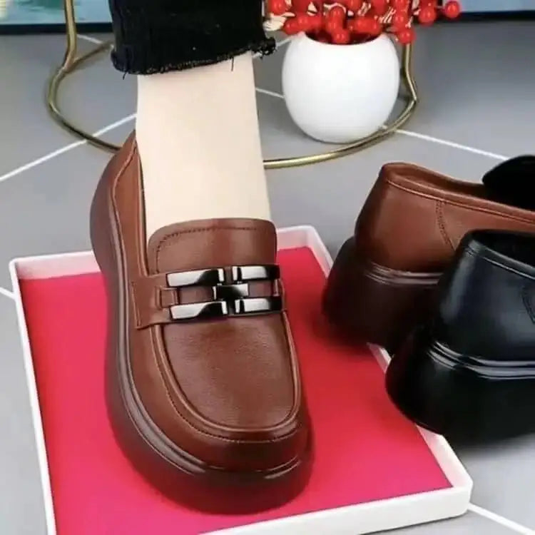 los-ultimos-zapatos-de-plataforma-britanicos MxZap