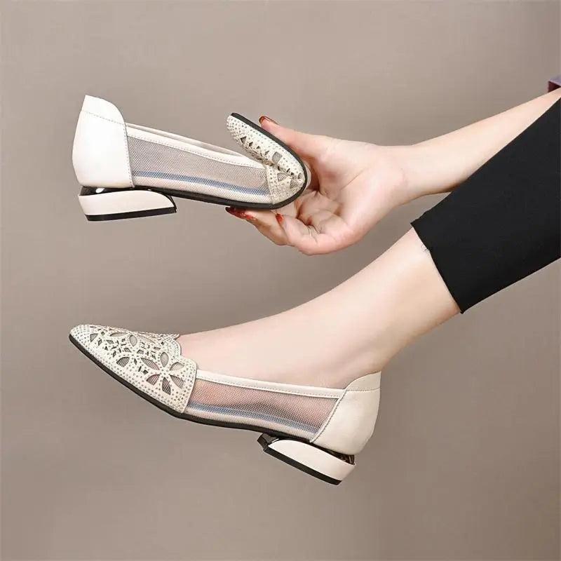 sandalias huecas