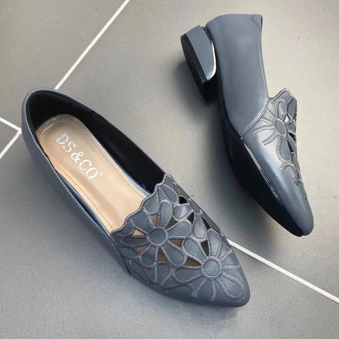 zapatos florales huecos