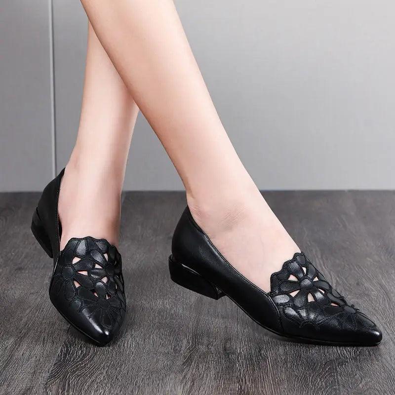 zapatos florales huecos