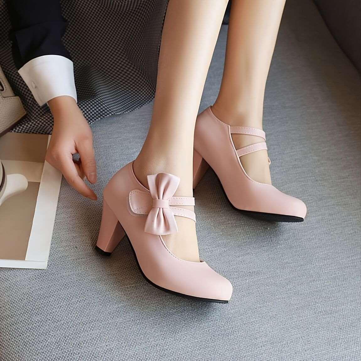 Tacones con lazo