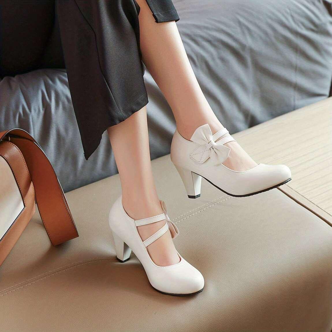 Tacones con lazo