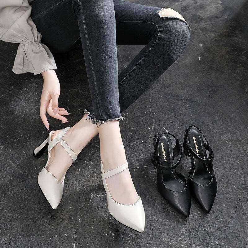 tacones cruzados