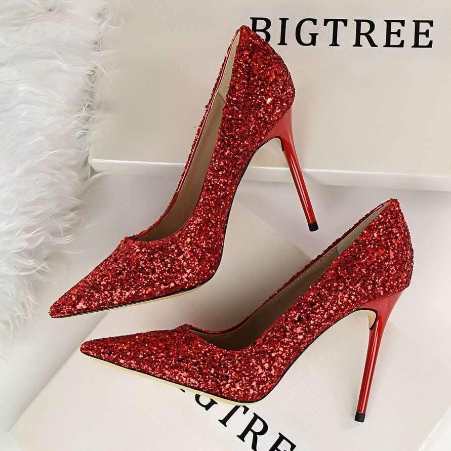 zapatos de boda de tacón alto brillantes