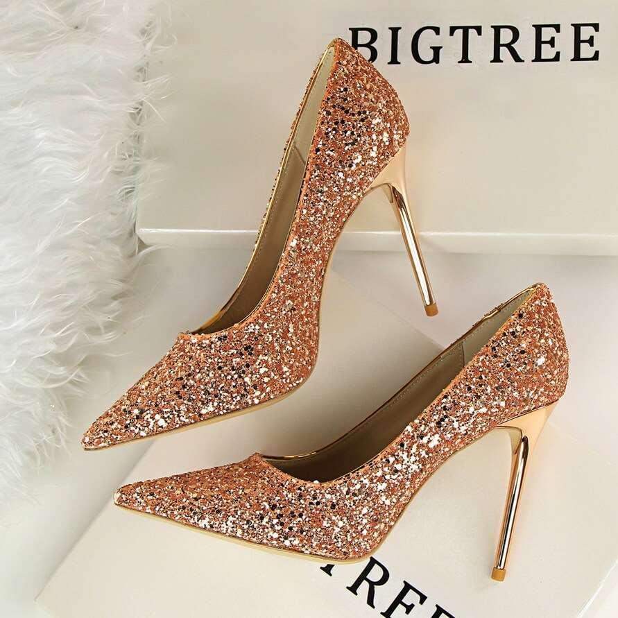 zapatos de boda de tacón alto brillantes