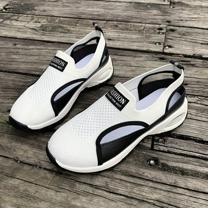 Sandalias huecas