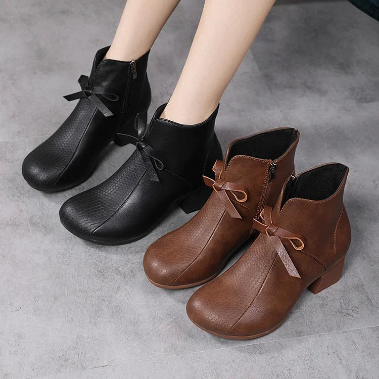 Botines retro de piel suave