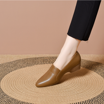 Zapatos de piel de tacón bajo con cuña