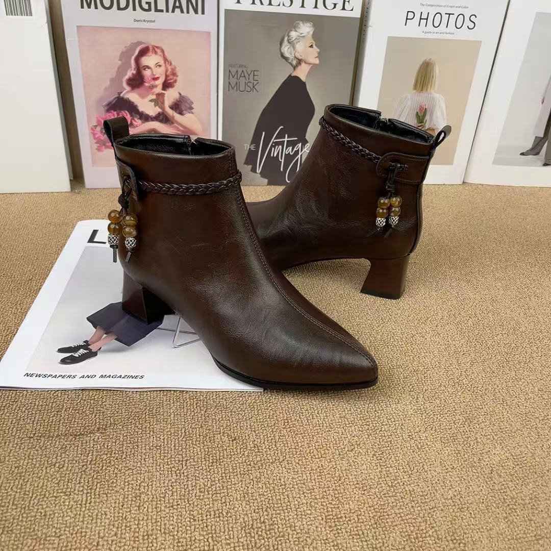 Botines de Piel con Tacón
