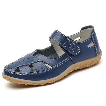 Sandalias con recortes