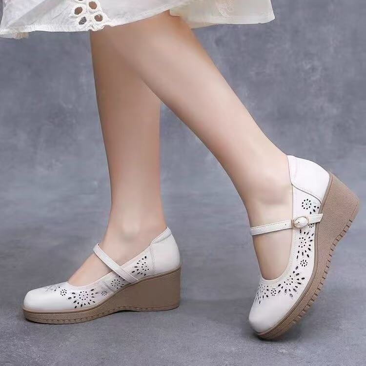 Sandalias de plataforma con recortes