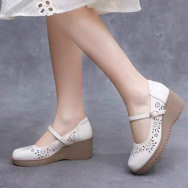 Sandalias de plataforma con recortes