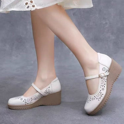 Sandalias de plataforma con recortes