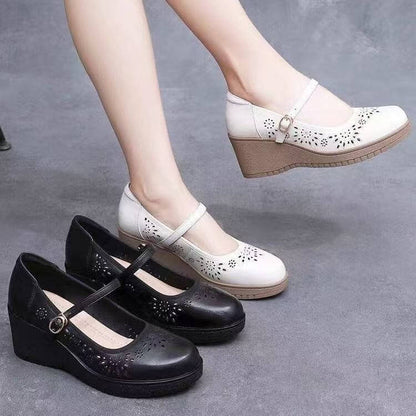 Sandalias de plataforma con recortes