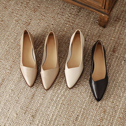 Zapatos de piel suave con punta