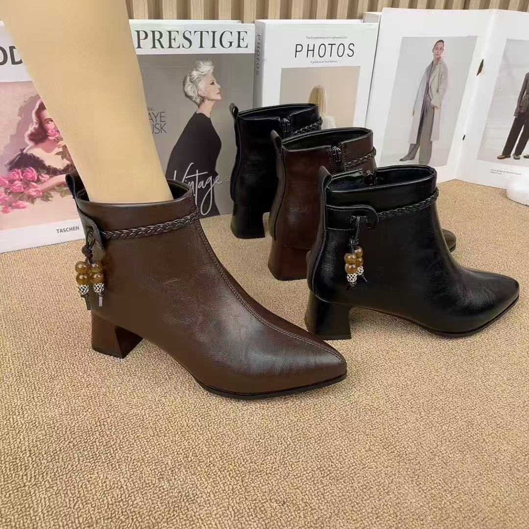 Botines de Piel con Tacón