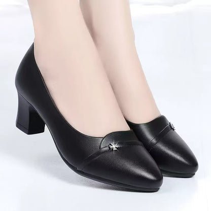 Zapatos de cuero con suela blanda