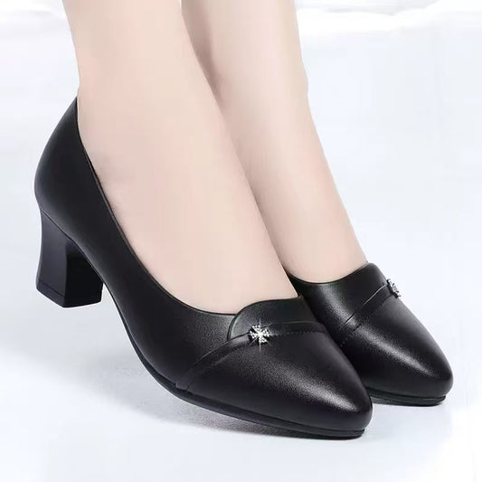 Zapatos de cuero con suela blanda